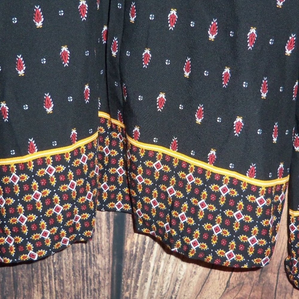 Simply Styled BOHO Multi Color Top - Large - Picture 3 of 7